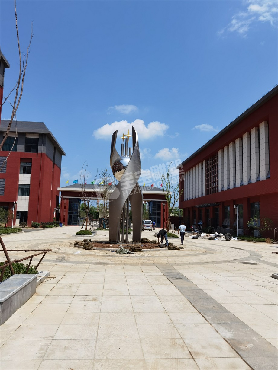 安徽六安毛坦厂中学校园文化雕塑项目