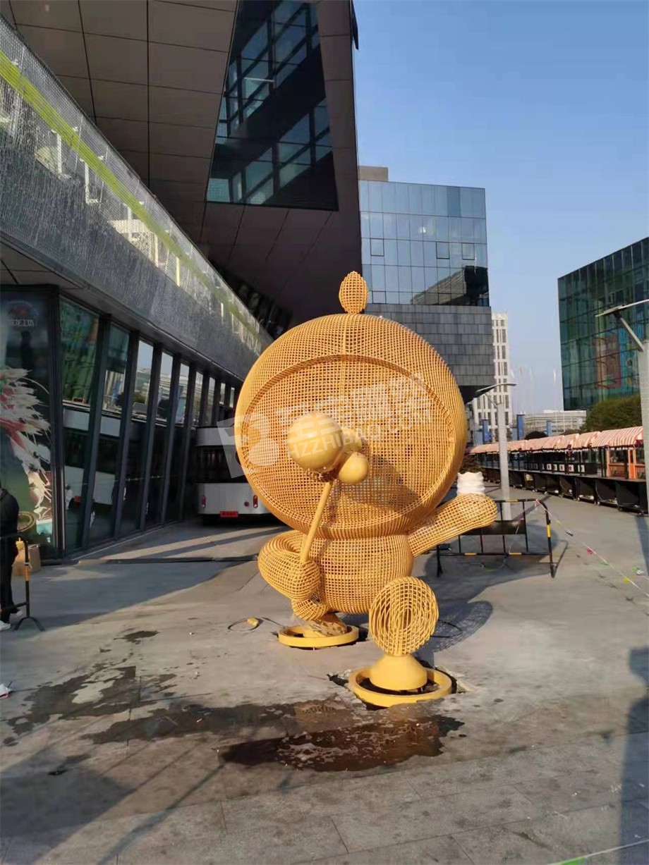 宁波文化广场河清坊不锈钢编织娃娃雕塑项目