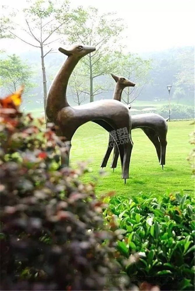 户外园林景观小品鹿不锈钢雕塑