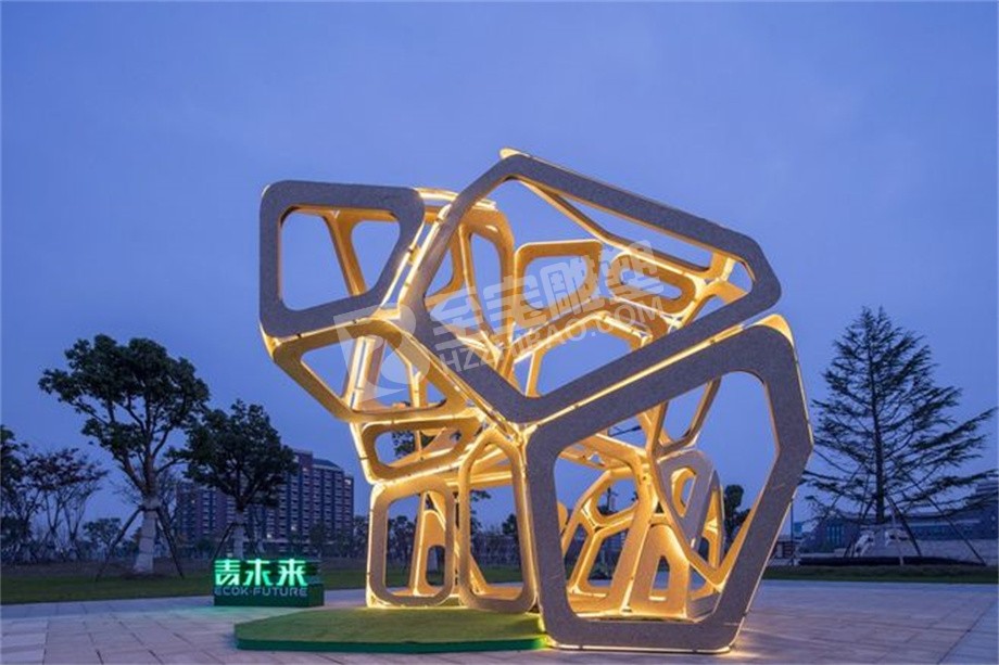 城市地标性建筑几何拼图不锈钢雕塑定制