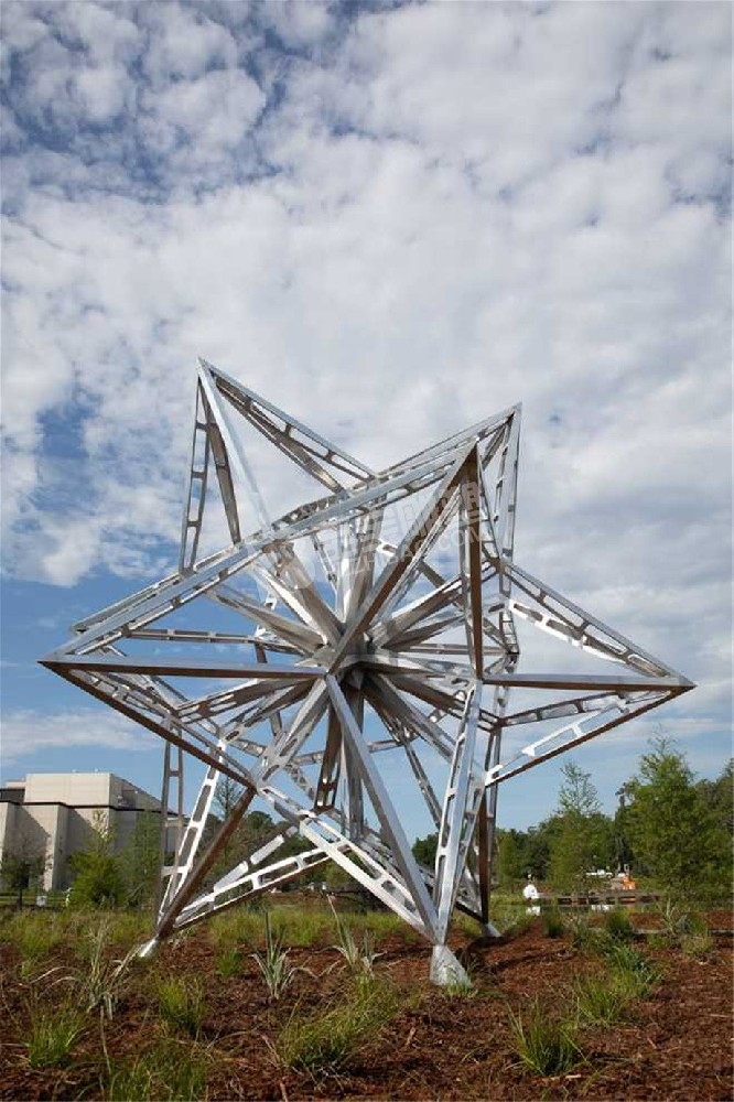 工业区镜面海星不锈钢雕塑定制